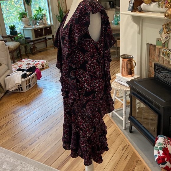 MICHAEL Michael Kors Floral Paisley Print
Cascade Dress size medium - Picture 5 of 9
